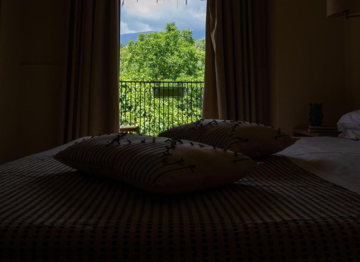 Hotel Milomax Luaran gambar