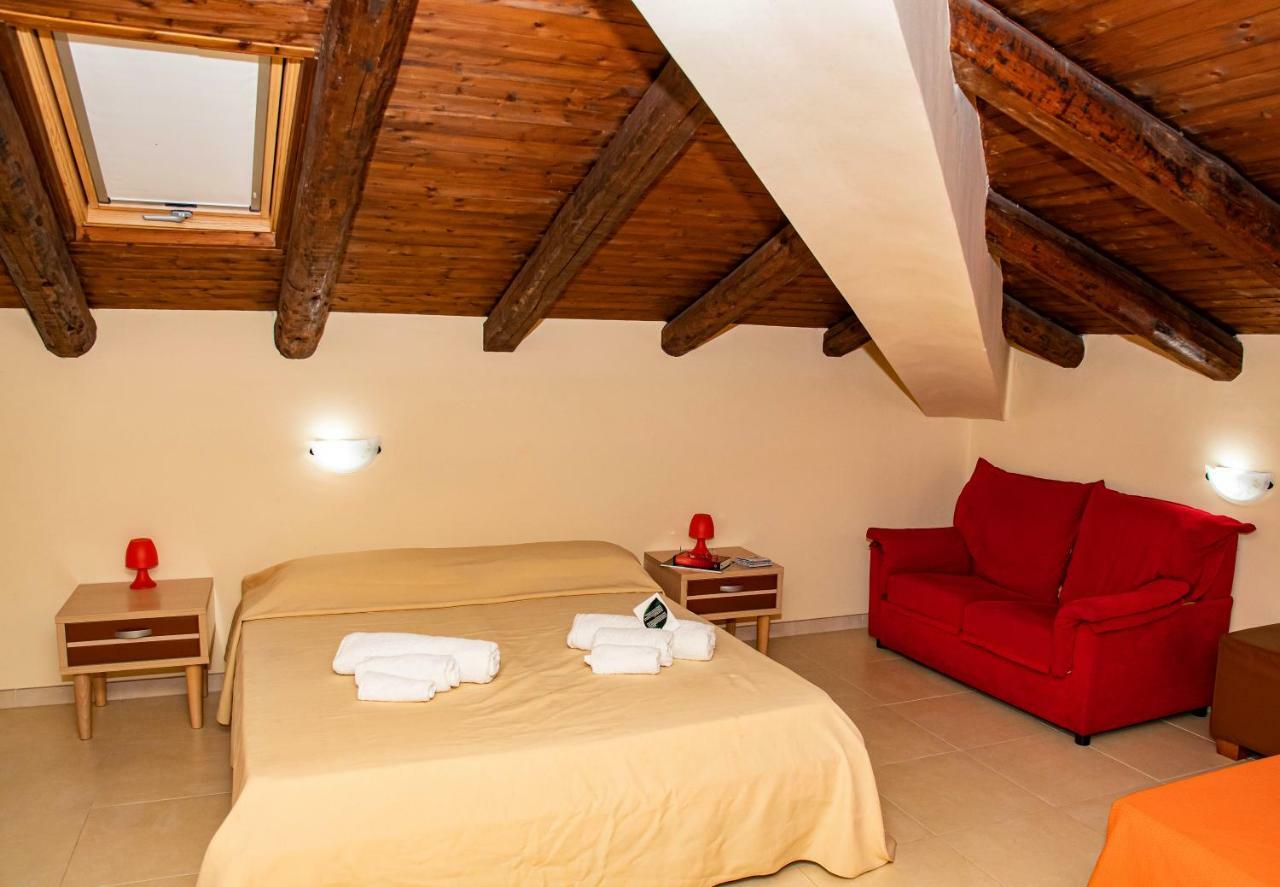 Hotel Milomax Luaran gambar